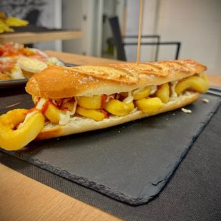 Bocadillo De Calamares