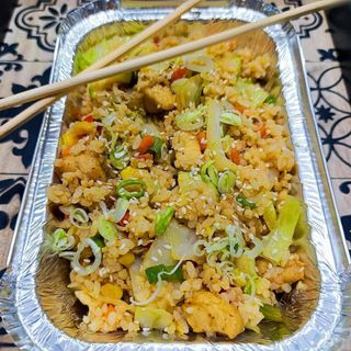 Pržena riža sa piletinom / ASIAN CHICKEN FRIED RICE 