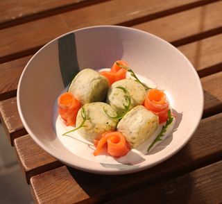 Сирники шпинатні з лососем