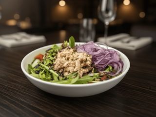 Салат з тунцем (170g)