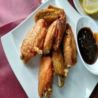 Alitas De Pollo Fritas (6 Uds.)