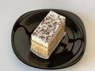 Tarta Petre Roman