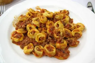 Tortelloni A La Boloñesa