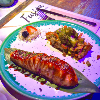 Salmón Del Sol Naciente