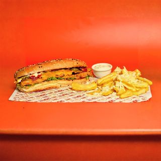 Sandwich cu șnițel crispy