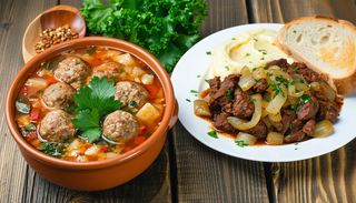 10) Ciorba de perisoare și ficăței de pui