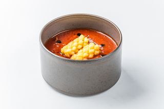 Томатний суп з кальмаром  