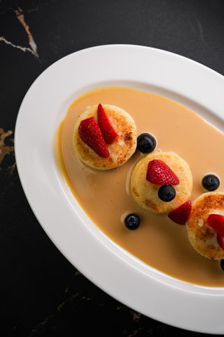 Сирники с соусом три молока (280г)