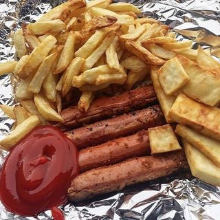 Fries and 2 Sausages 