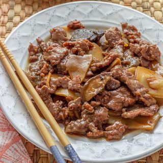 Ternera Con Bambú Y Setas