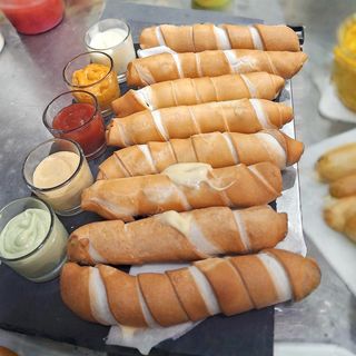 Tequeño Venezolano XL De Queso