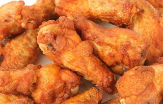 Alitas De Pollo Fritas (6 Uds.)