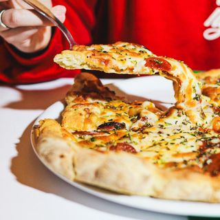 Pizza Pepperoni (Mediana)