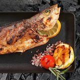 Лаврак на жар 