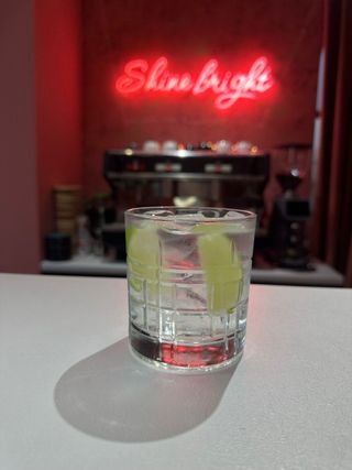 Коктейль Джин Тонік