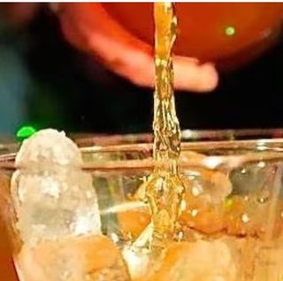 Zumo Natural de Maracuyá con Ron DO Venezuela