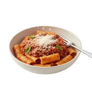 Rigatoni Boloñesa con Bechamel Cremosa y Gratinados con 4 Quesos.