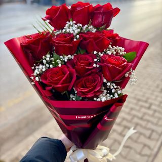 Букет с 11 червени рози