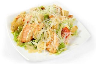 Салат "Цезарь" с лососем