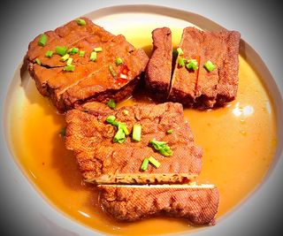 C5 Tofu brasato 卤豆腐