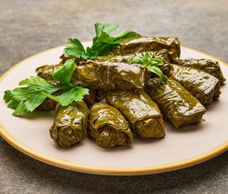 Դոլմա խաղողի թփով