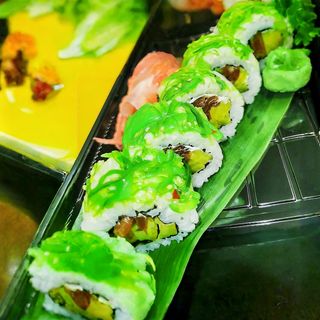 Uramak z warzywami (8szt.)