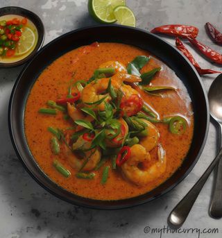 Red Curry Prawns