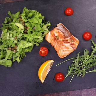 Филе от сьомга на скара