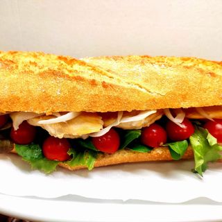 Bocadillo Caliente Kiki