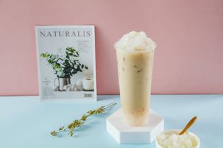 Te Rojo Con Leche Y Coco