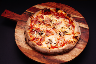 PIZZA PROSCIUTTO E FUNGI