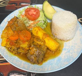 Sobrebarriga Guisada en Estofado