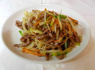 Ternera Con Chop Suey