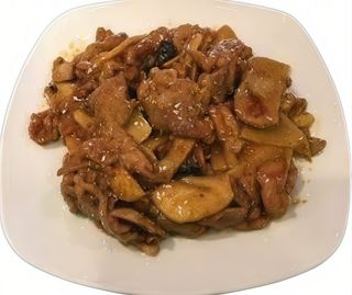 Solomillo con bambú y setas chinas