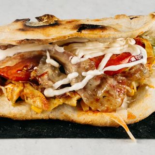 Piletina sir panceta u pizza tijestu