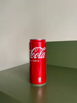 Coca-Cola in lattina 33 cl