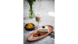 Д. Чизкейк с тары.