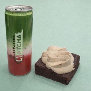 Matcha de Fresa Natural 355 ml + Red Velvet
