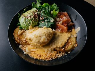 Деруни з лососем