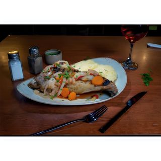 Pulpe de pui la grill cu saramura si mamaliguta