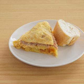 N ° 14 Tortilla de patatas Atún y Mayonesa