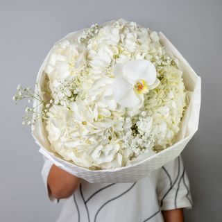 BUCHET CU 5 HORTENSIA ALBA