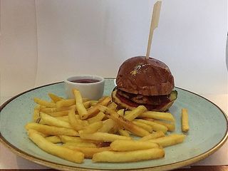 Дитячий бургер (300г)