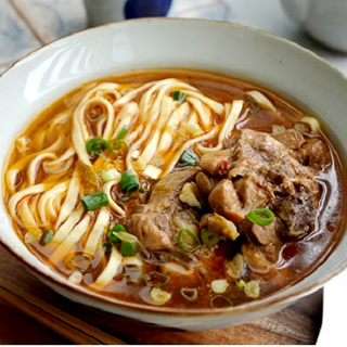 tallarines de sopa con repollo 