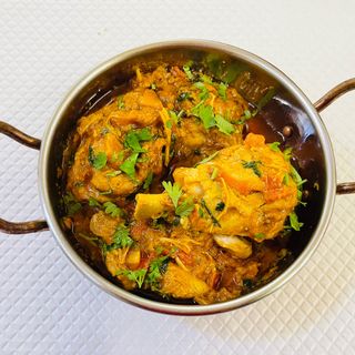 CHICKEN KARAHI ( medium spicy)
