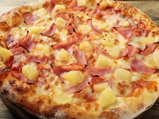 Pizza Hawái (30 x 30 cm.)
