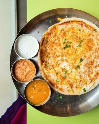 Egg Podi Uttapam