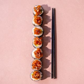 Tomato Tartar Roll