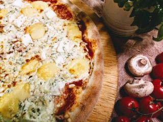 Quattro Formaggi  23cm