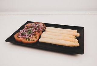 Ración de espárragos de Navarra